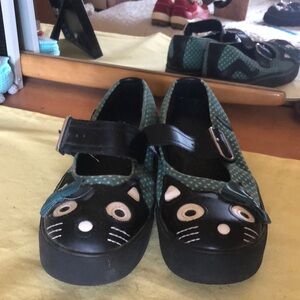 Vintage TUK cat Mary janes teal polka dot